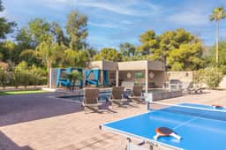 HÓZHÓ | Pool, Hot Tub, BBQ, Pickleball & Theatre - Image 4