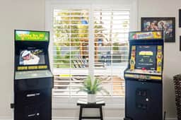 HÓZHÓ | Putting Green, Heated Pool & Arcade Games - Image 2