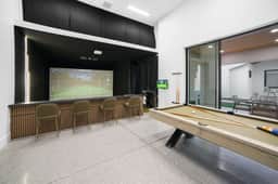 HÓZHÓ | Pool, Golf Simulator, Pickleball & Theatre - Image 3